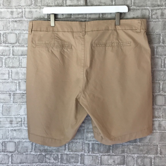 NWT Old Navy Mid-Rise Twill Everyday Short Size 16 - Picture 3 of 5